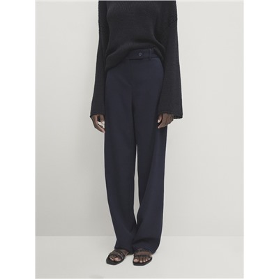 Pantalón liso azul marino corte recto