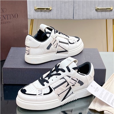 кеды Valentino