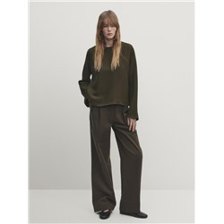 Blusa detalle botones dorados laterales