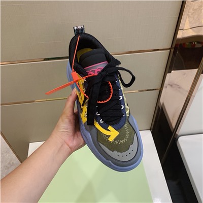 Кроссовки off-white