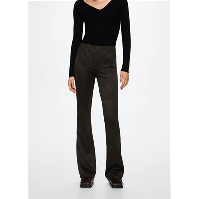 Pantalón flare estampado -  Mujer | MANGO OUTLET España
