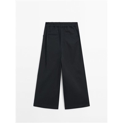 Pantalón popelín detalle pinzas