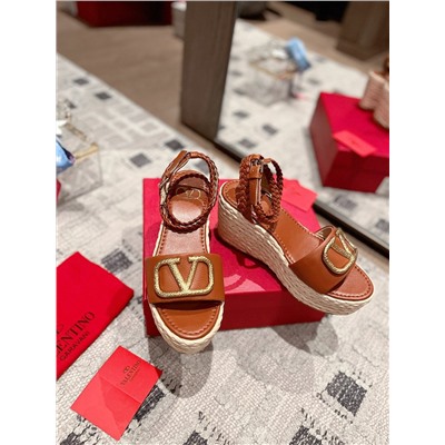 Босоножки Valentino