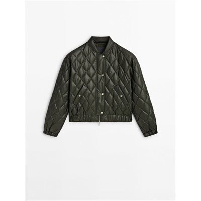 Chaqueta bomber rellena plumón y plumas rombos