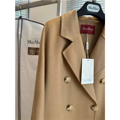 Распродажа Классическая кашемировая версия Max Mara 101801 M изготовлена ​​из верхнего кашемира Lrio Piano Top 90 из австралийской шерсти 10 из кашемирового волнистого материала. Драпировка непобедима. Верхняя часть тела наполнена ощущением высокого класса. Два размера см. Бюст 102. Длина 108. Выгодная распродажа 649¥.