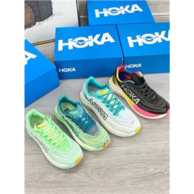 Кроссовки Hoka