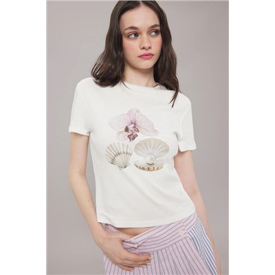 Ekru Printed Fitted/Sits The Body Knitt