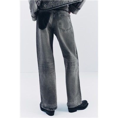 JEANS TRF RELAXED TIRO MEDIO