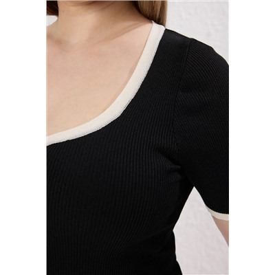 Черная фитиля Heart Neck Premium/частная пряжа Triko Blouse TBBSS25AF00072