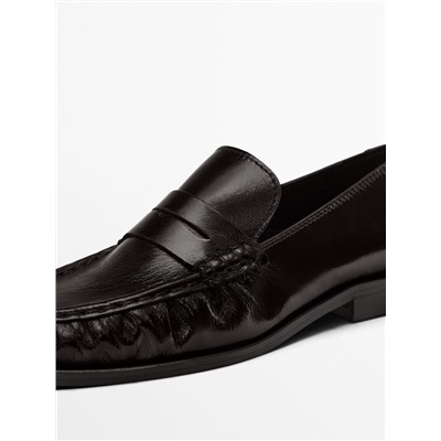 Mocasín antifaz fruncido