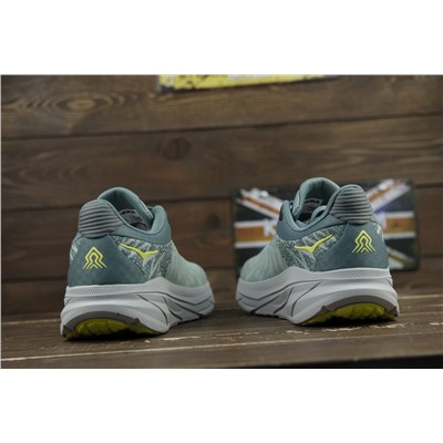 HOKA CHALLENGER ATR 7