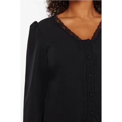 Черное кружево v -neck кнопка большого размера тканая блузка TBBSS24AF00091