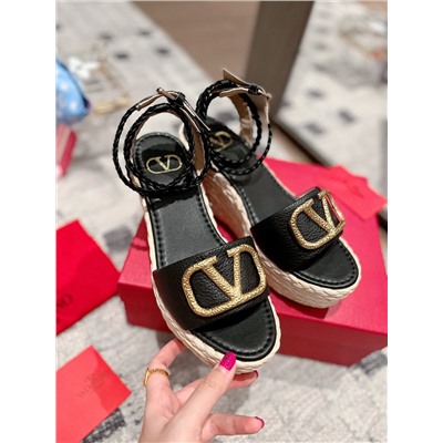 Босоножки Valentino