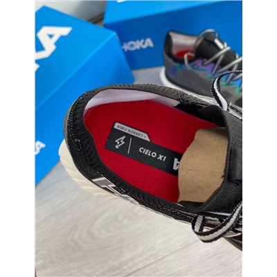 Кроссовки Hoka
