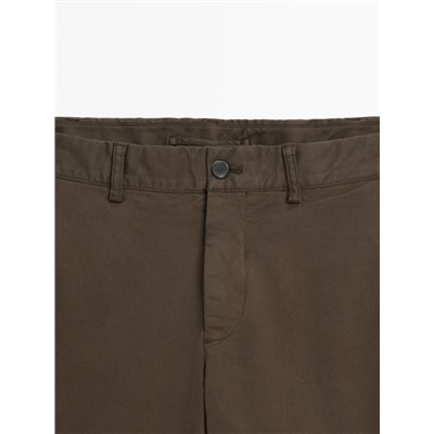 Pantalón chino mezcla algodón slim fit