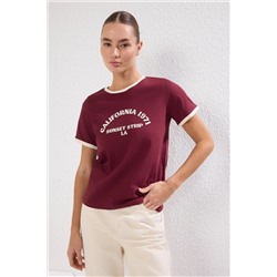 Burgundy 100 %хлопковой лозунг с печеночной контрастностью синяя детальная вязаная футболка Twoss24ts00105