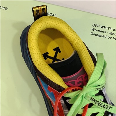 Кроссовки off-white