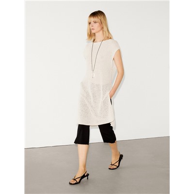 Knit vest with vent details