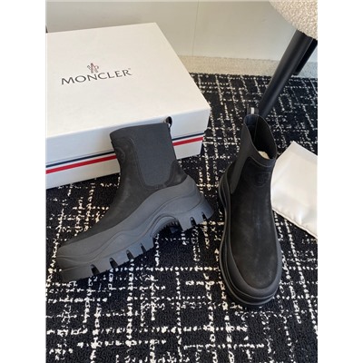 Челси  Moncler