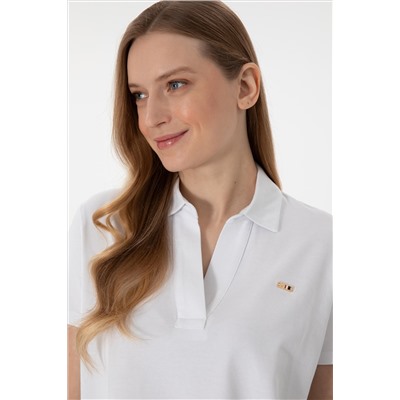 Женщина White Basic T -Fish Surprise Discount в корзине