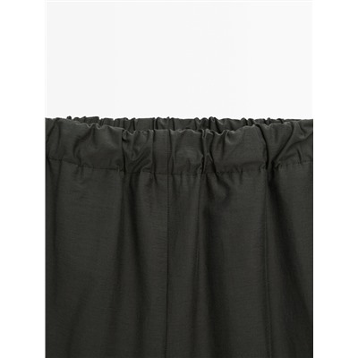 Pantalón wide leg cintura elástica