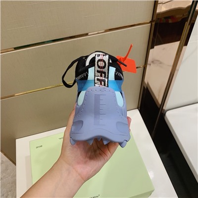 Кроссовки off-white