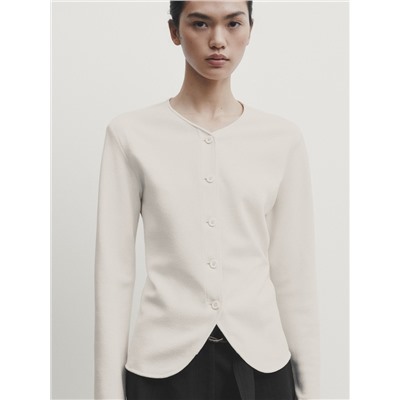 Blusa estructura botones