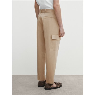Pantalón cargo tapered fit