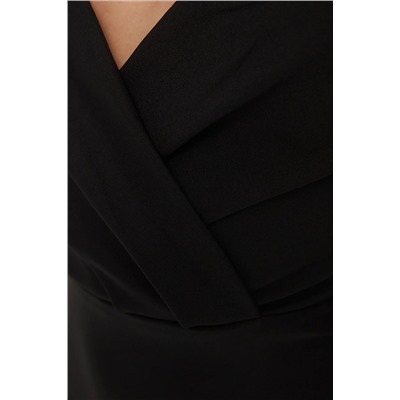 Черное вечернее платье с детальной спиной TPRSS19BB0042