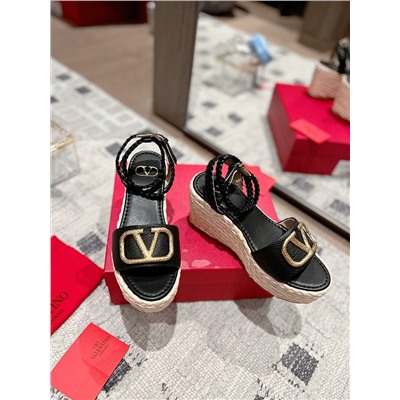 Босоножки Valentino