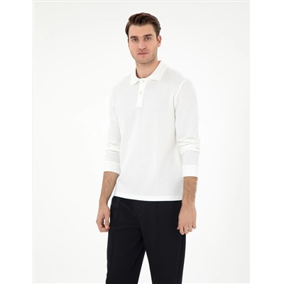 Ecru Slim Fit Fit with Whotshirt