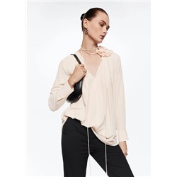 Blusa detalle flor -  Mujer | MANGO OUTLET España
