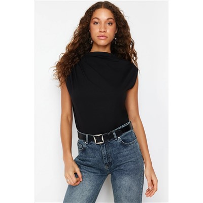 Черная лодочная воротник с нулевым рукавом футболка Shirred вязание Twoss24ts00051