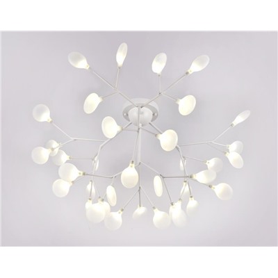 Нарушена упаковка!   Потолочная люстра Ambrella light Traditional  TR3018