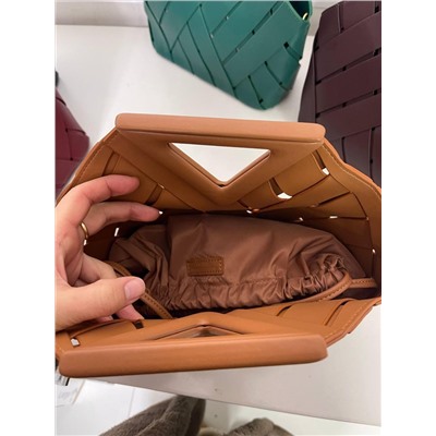 MUST-HAVE