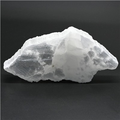 Минерал селенит 133*63*22мм, 255г