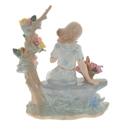 Фигурка декоративная "Девушка", L22 W13 H25 см