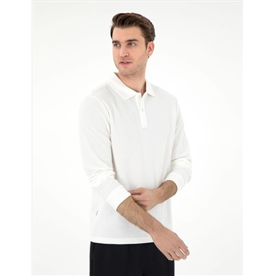 Ecru Slim Fit Fit with Whotshirt