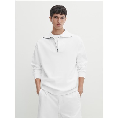 Sudadera cuello mock cremallera