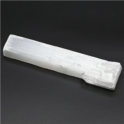 Минерал селенит 152*40*23мм, 186г