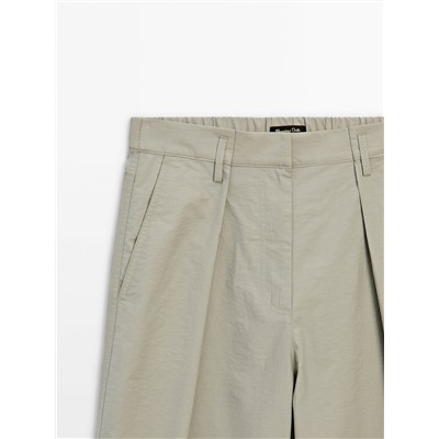 Pantalón técnico pinzas
