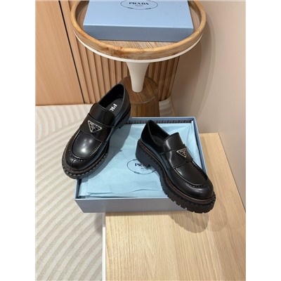 Лоферы prada