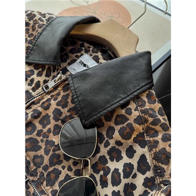 Стильная женская куртка BERSHK*A