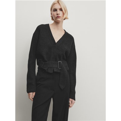 Pantalón liso negro corte recto