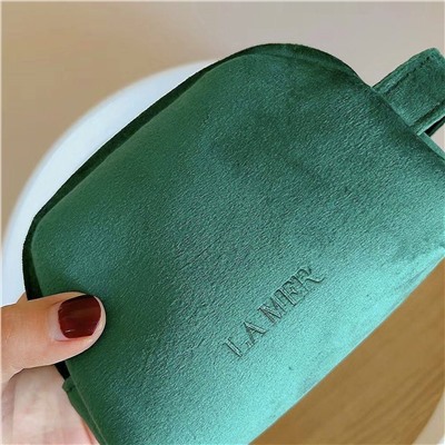 Милейшая мини косметичка L*a Me*r