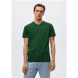 Camiseta básica cuello pico -  Hombre | MANGO OUTLET España