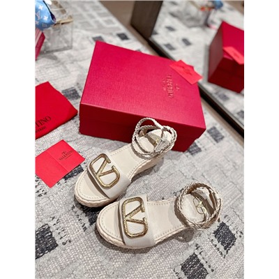 Босоножки Valentino