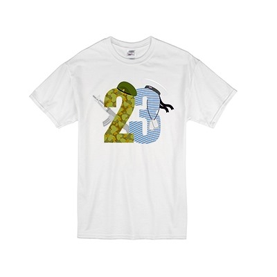 Футболка с надписью "23"