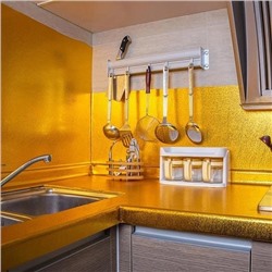 Самоклеящаяся плёнка фольгированная  22.02.
